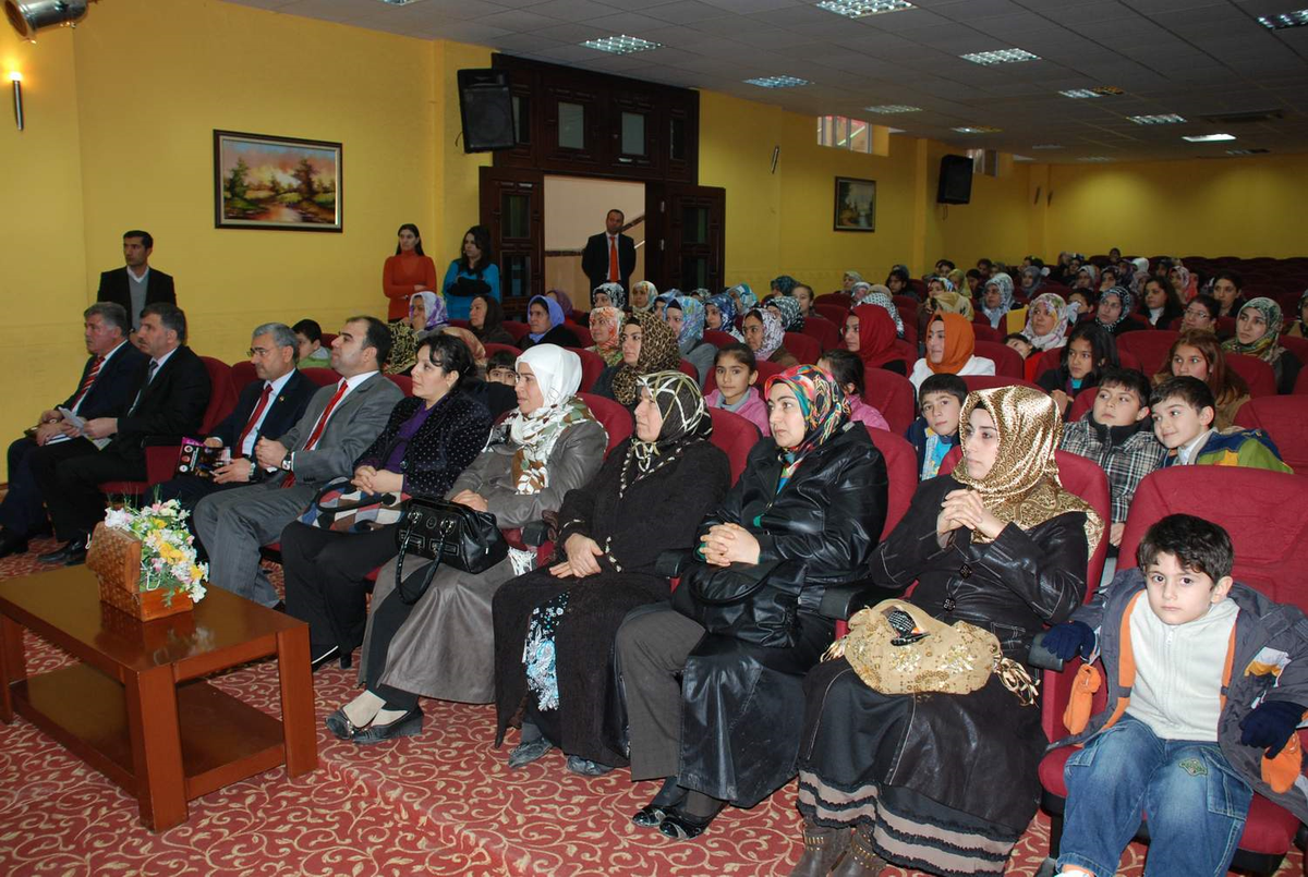 Karaköprü Belediyesi\'nden Kadın Hakları Semineri