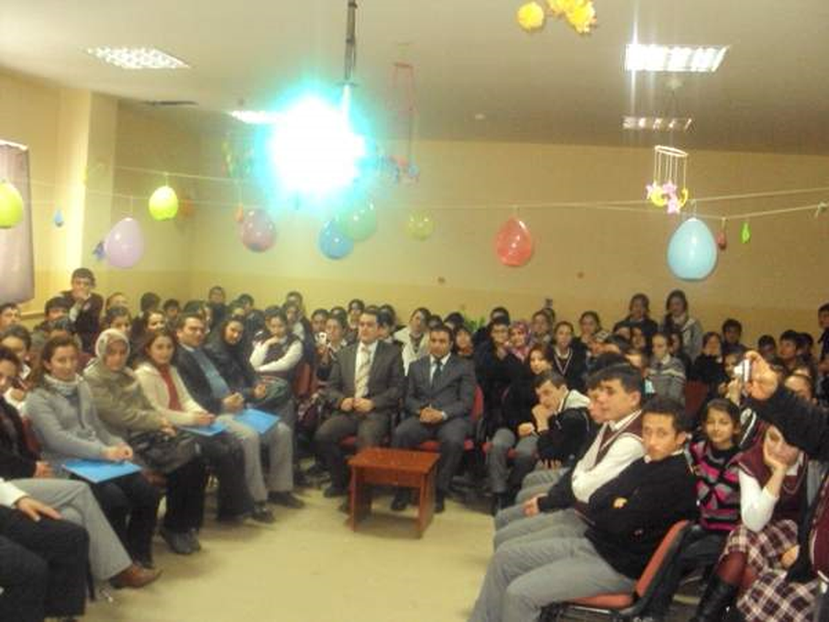 Küre\'de Öğrencilere Animasyon Gösterisi