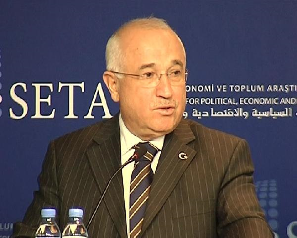 Meclis Başkanı Çiçek: Bu Elbise Bize Dar Geliyor