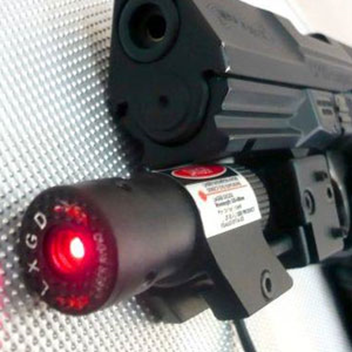 Polise Sınırsız "Lazer"li Atış
