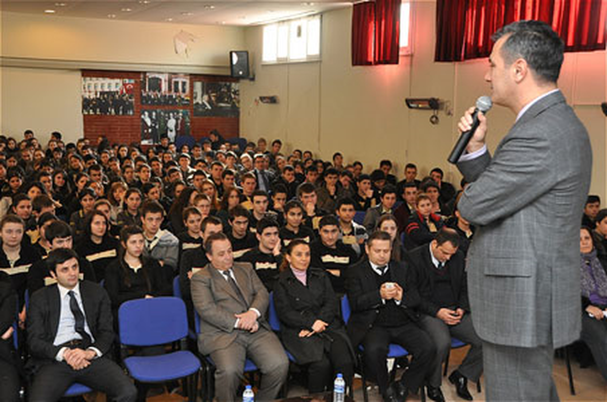 Ramili Gençlere Girişimcilik Dersi
