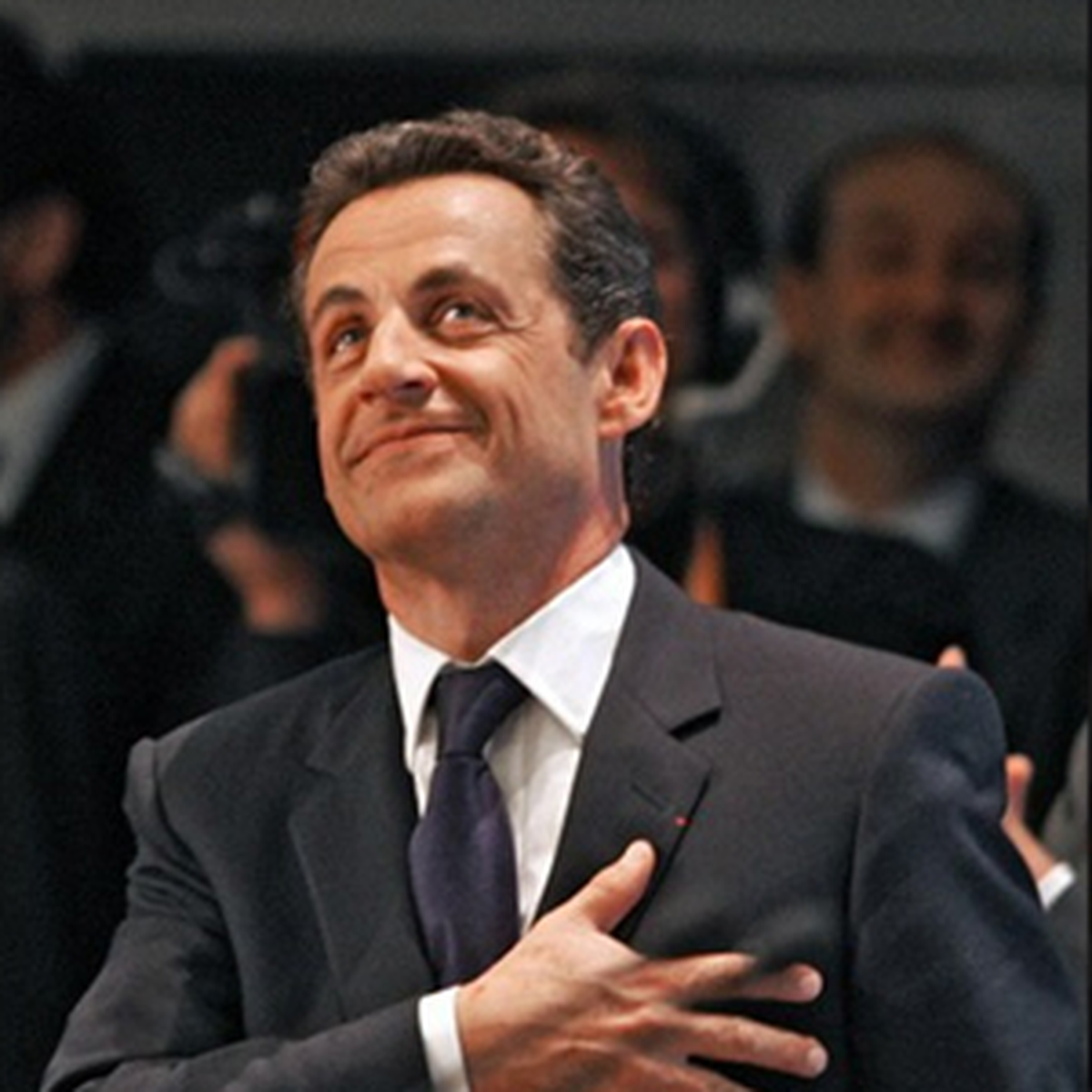 Sarkozy: Fransa\'da Durum Acil