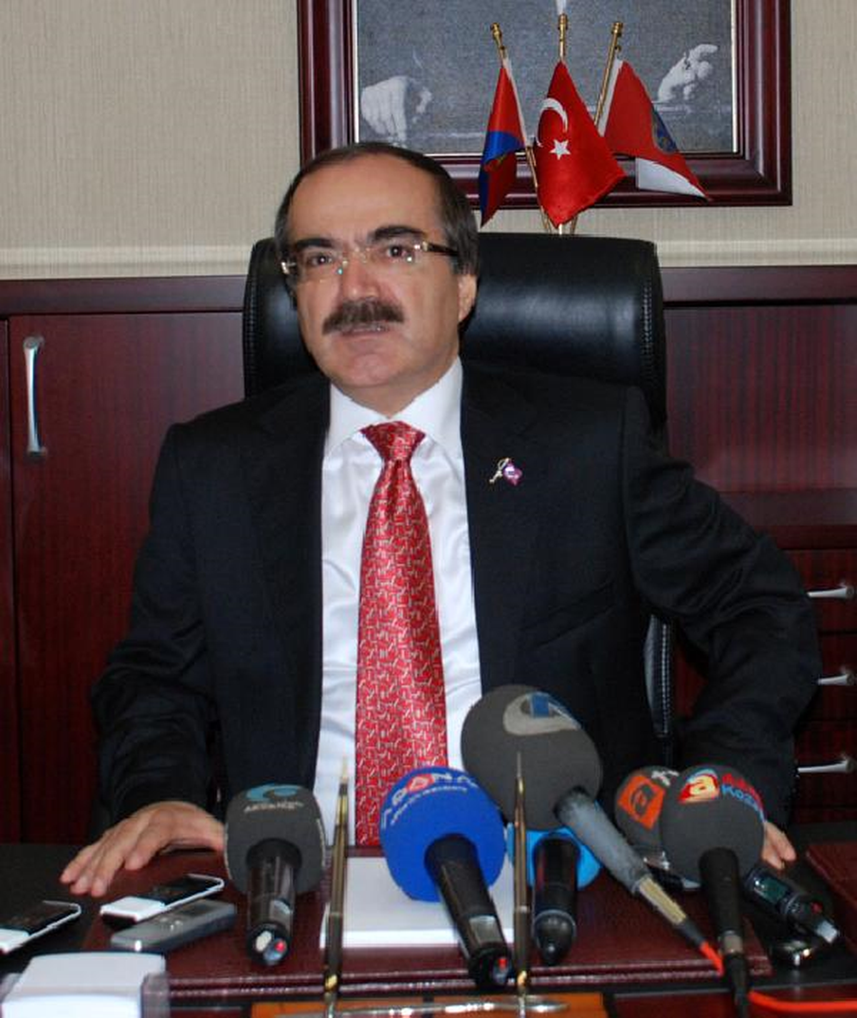 Vali Coş, El Kaide'nin Adana Suyunu Zehirleyeceği İddiasını Yalanladı