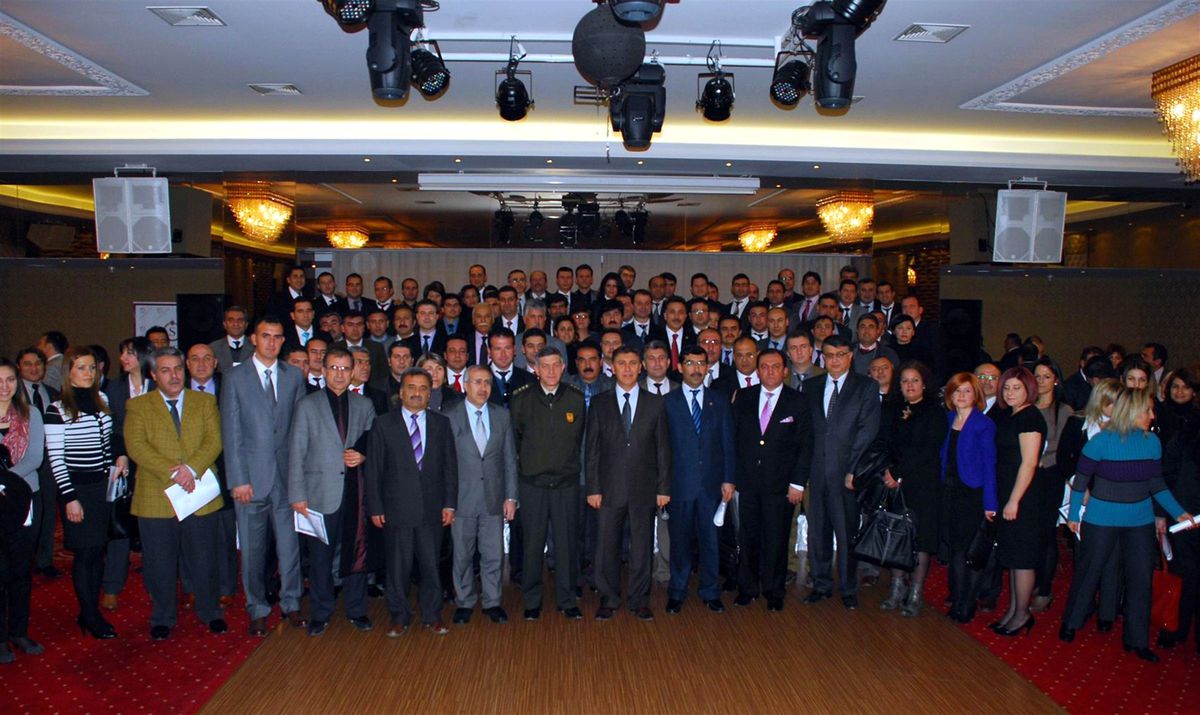 Yüreğir'de 362 Kamu Personeline Başarı Belgesi