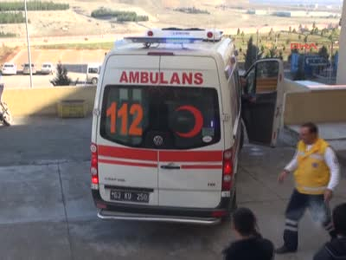 2 İşçi Tinerle Isınmak İsterken Yandı