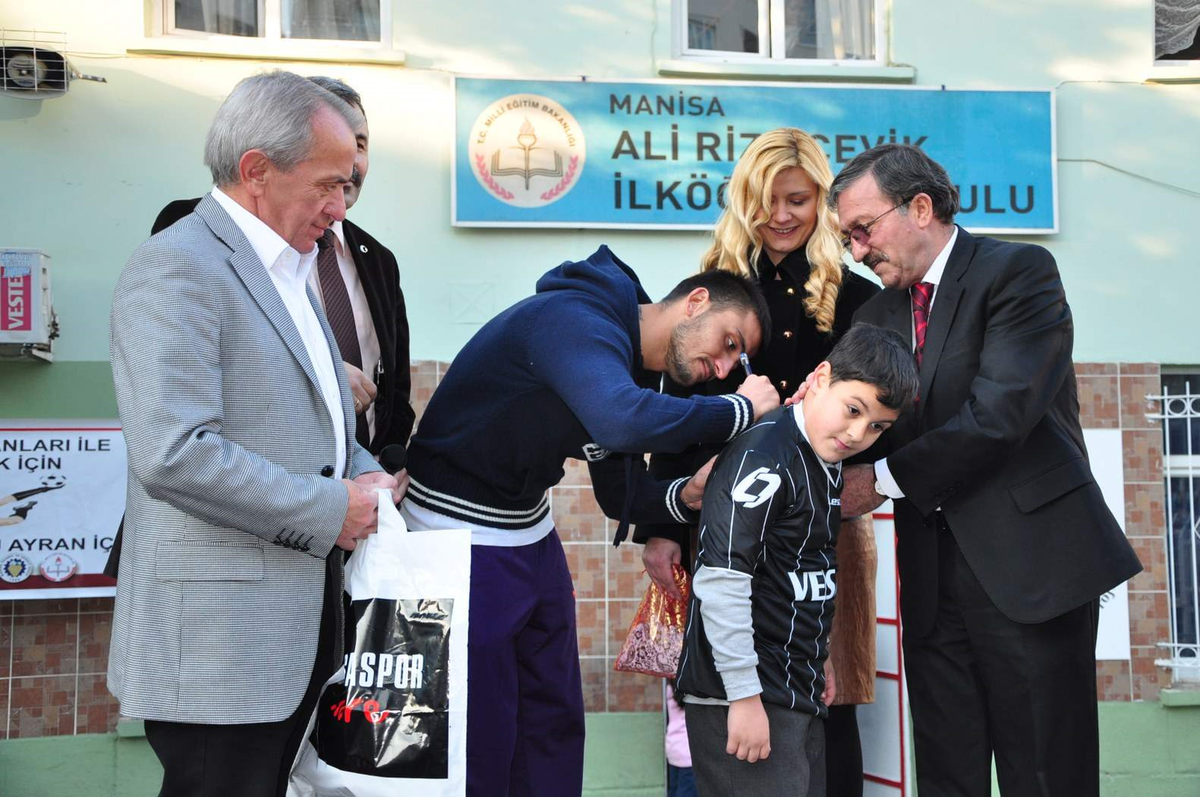 Ali Rıza Çevik İlköğretim Okulu\'nda \'Sağlıklı Beslenme\' Projesi