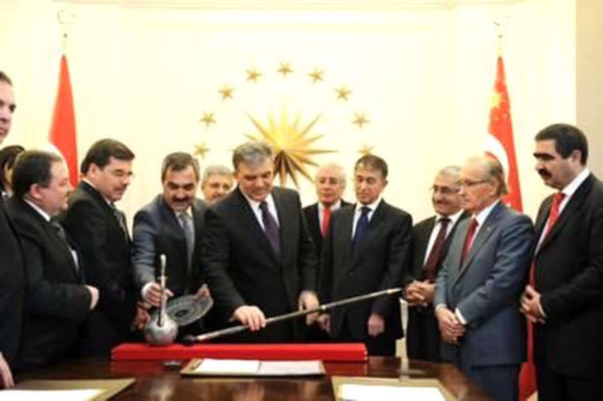 Bitlis Heyeti Cumhurbaşkanı Gül'ü Ziyaret Etti
