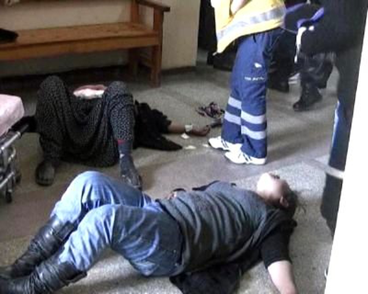 Boşanma Davası Açan Eşini ve Kayınvalidesini Pompalı Tüfekle Yaraladı