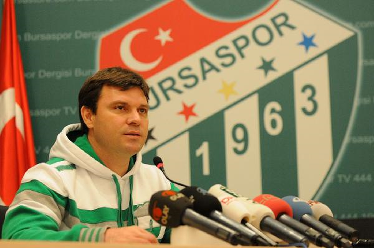 Bursaspor Teknik Direktörü Sağlam: Pinto\'yu Kadroya Alacağım