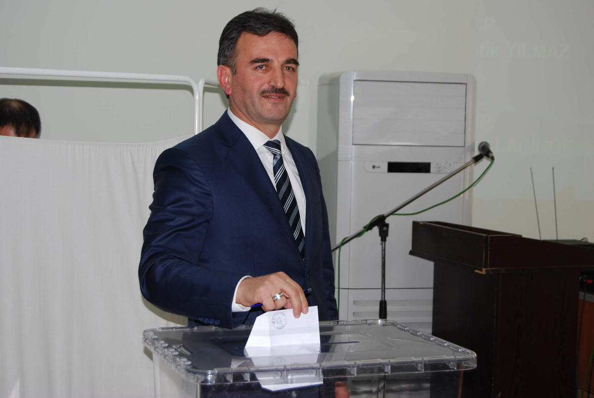 Gemlik\'te Seçim Maratonunu Yılmaz Kazandı