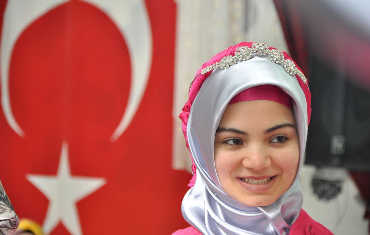 Genç Hafızlara Taç Giyme Töreni