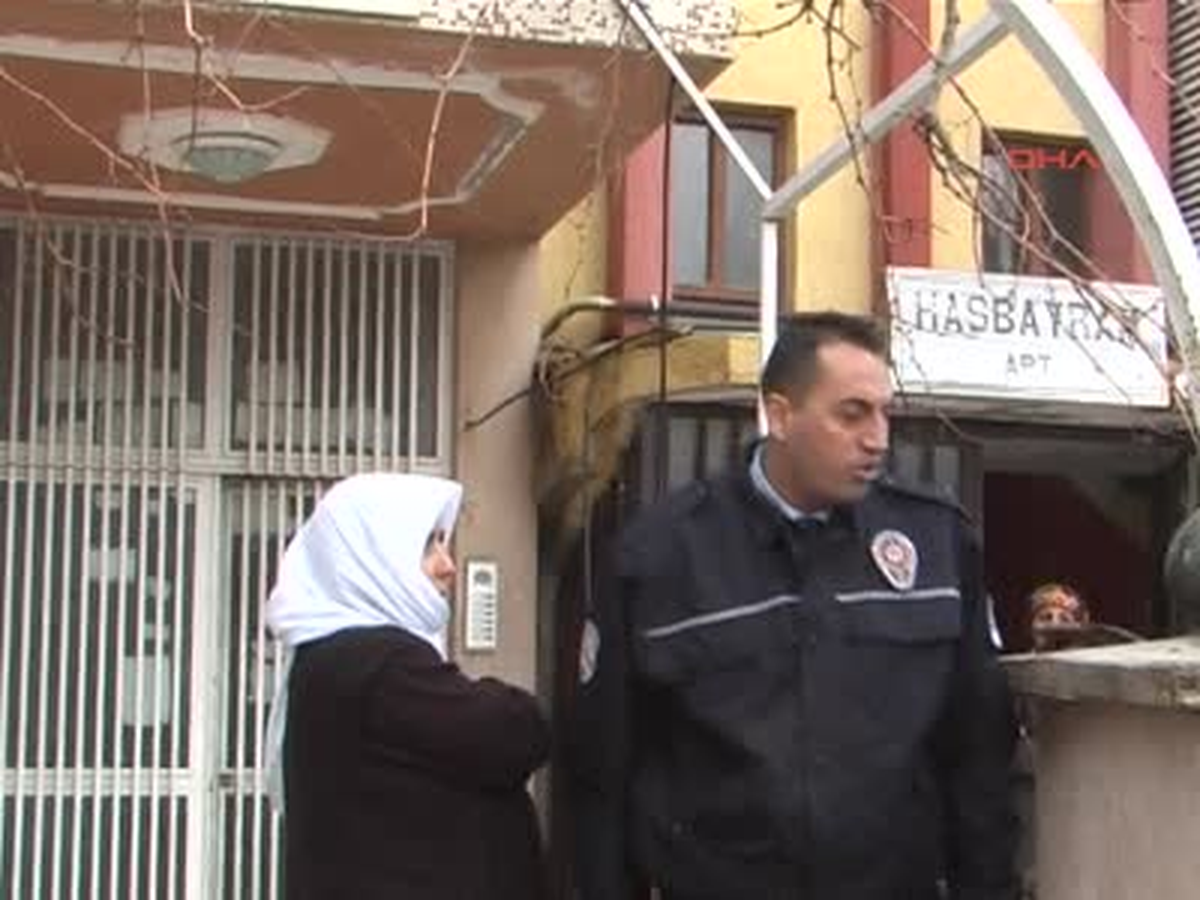 Hırsızlık Şüphelisi Kadın Yakalandı Şanlıurfa\'da, Yan Yana 2 Apartmandaki 2 Daireye Hırsızlık...