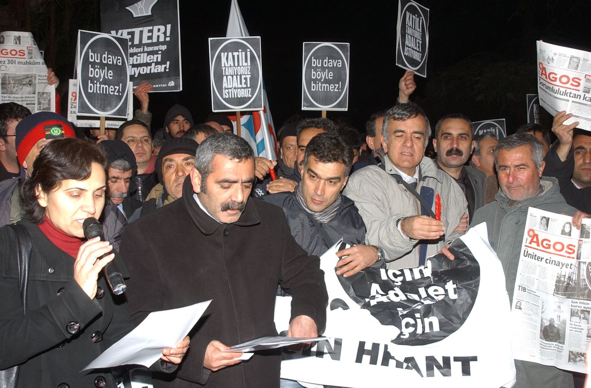 Hrant Dink Cinayetindeki Mahkeme Kararı Adana\'da Protesto Edildi