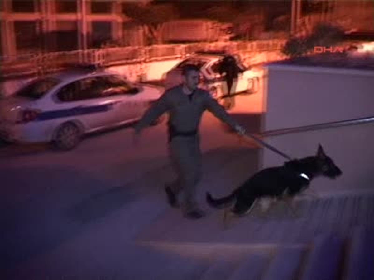 İskenderun\'da Uyuşturucu Tacirlerine Şafak Operasyonu