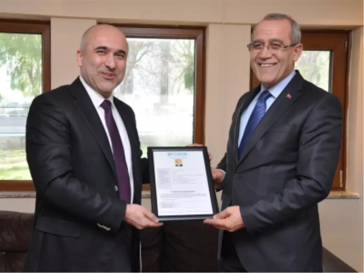 Kültür Ve Turizm Bakan Yrd. Abdurrahman Arıcı TUREDD\'i Ziyaret Etti