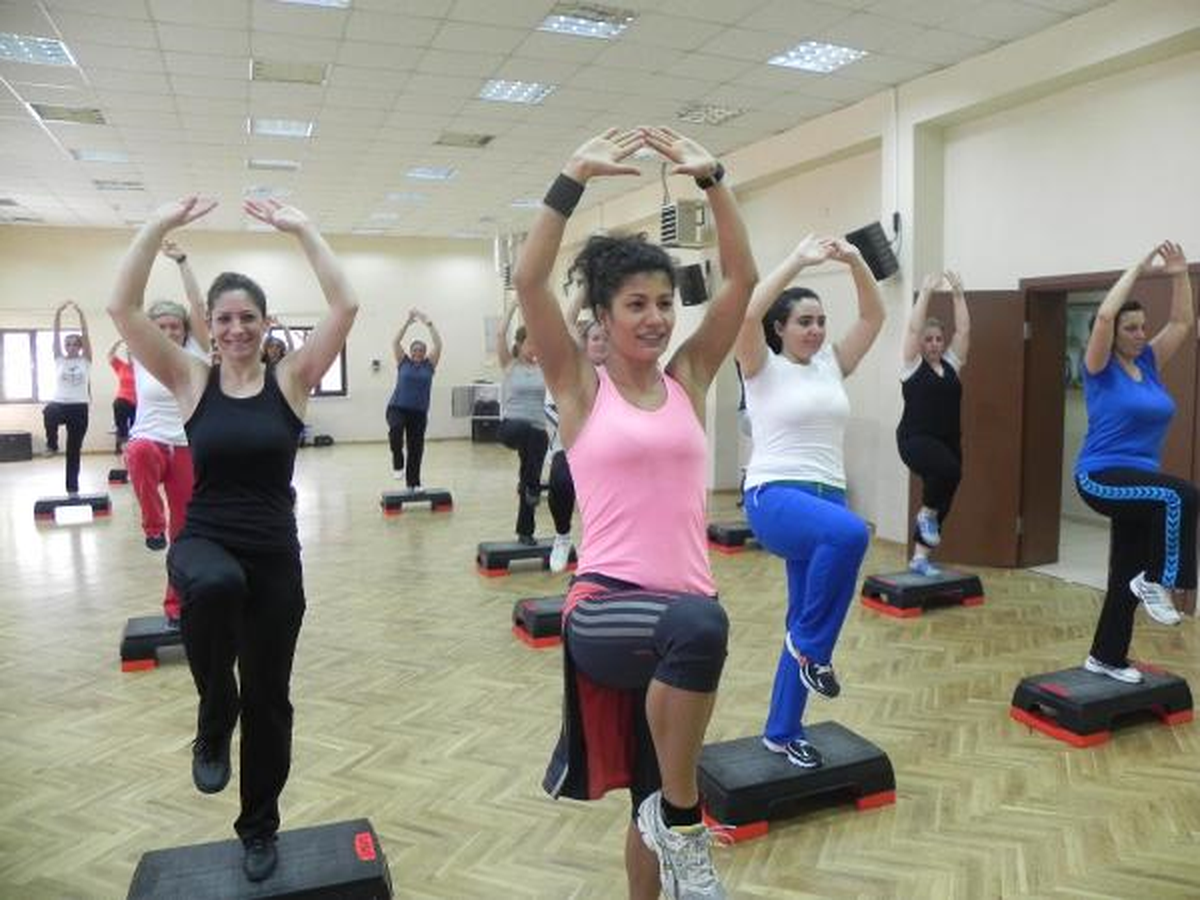 Lüleburgaz'da Kadınlar Step ve Aerobikle Stres Atıyor