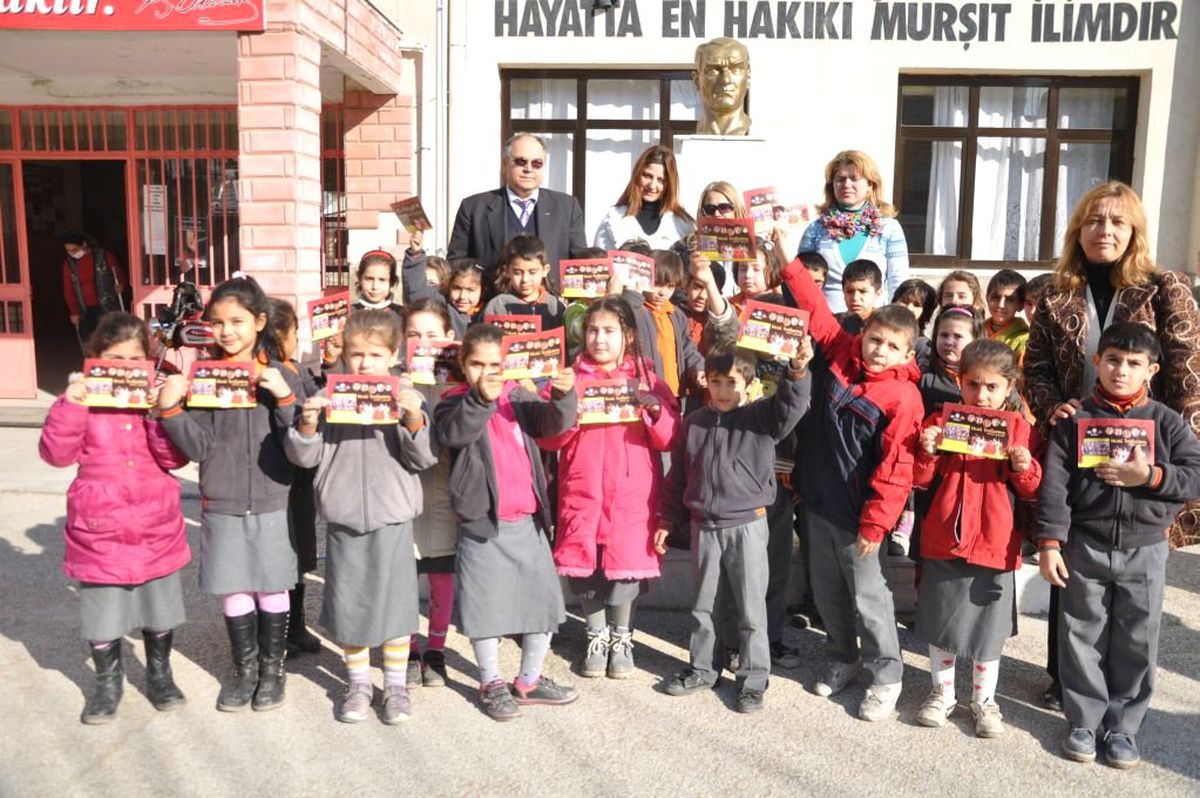 Nazillili Öğrenciler Tatilde Tiyatro İzleyecek