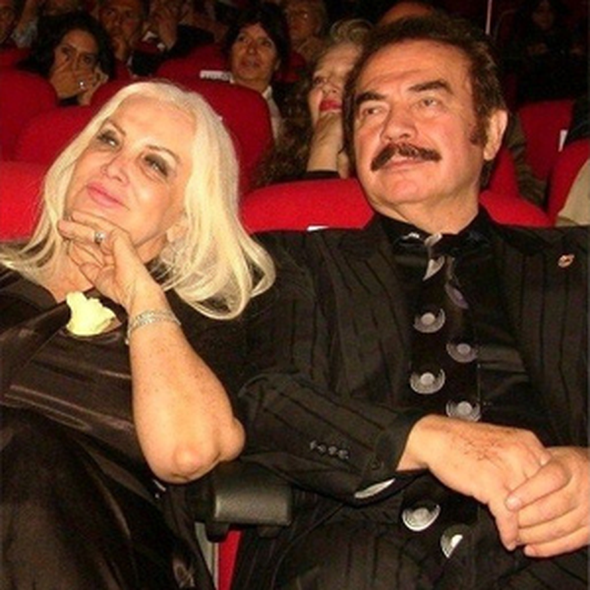 Tiyatro Yapmak Kısmet Olmadı