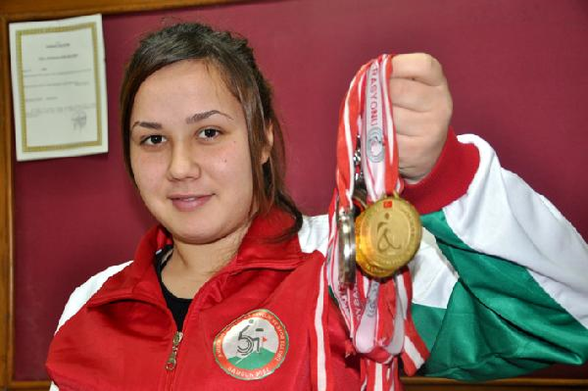 Tren Altında Ayakları Koptu, Sporla Hayata Tutundu, Madalyaları Topladı
