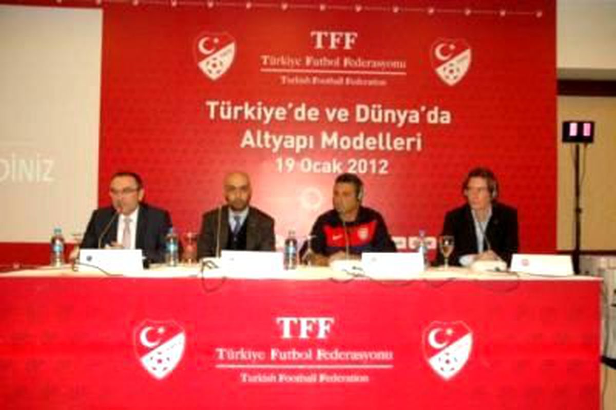 Türkiye ve Dünya'da Altyapı Modelleri Konulu Panel Manisa'da Yapıldı