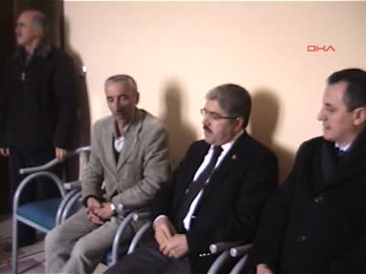 Vali, Cemevini Ziyaret Etti