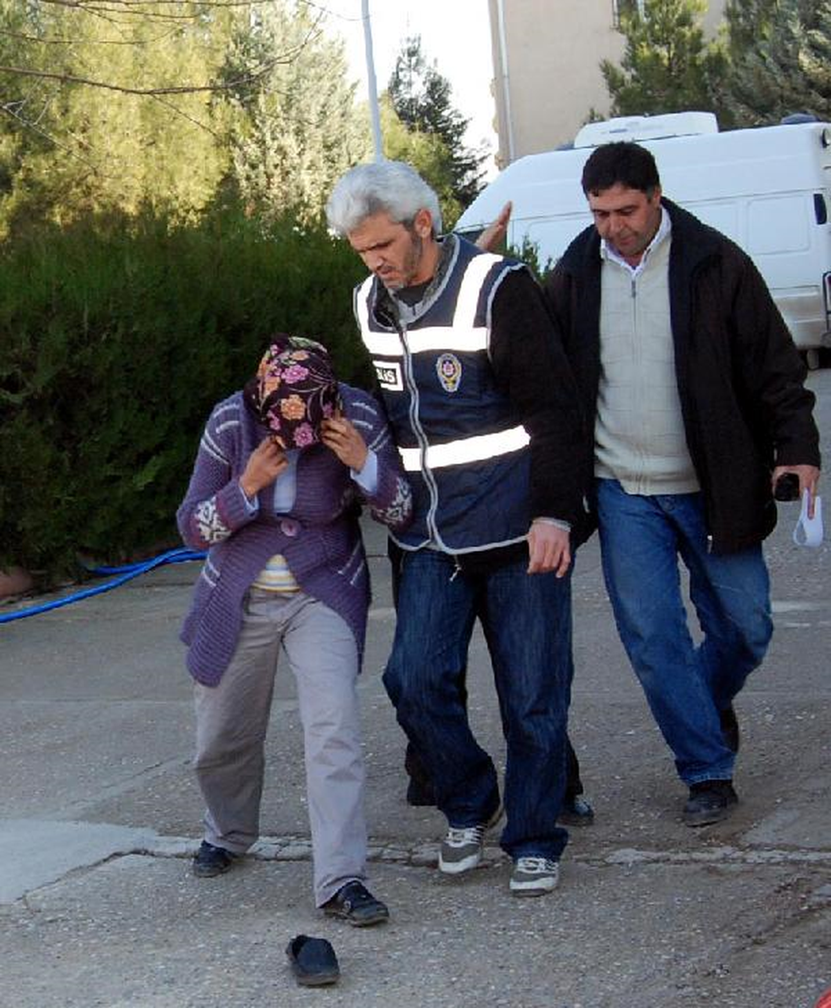 Yakalandıktan Sonra Bile Hırsızlık Yaptılar