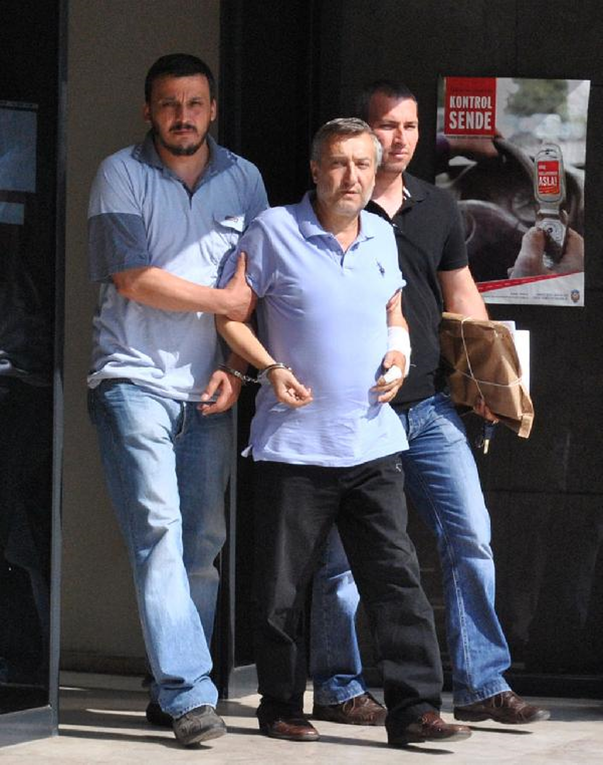 Ayrı Yaşayan Eşini Öldürdü 17 Yıl Hapse Mahkum Oldu