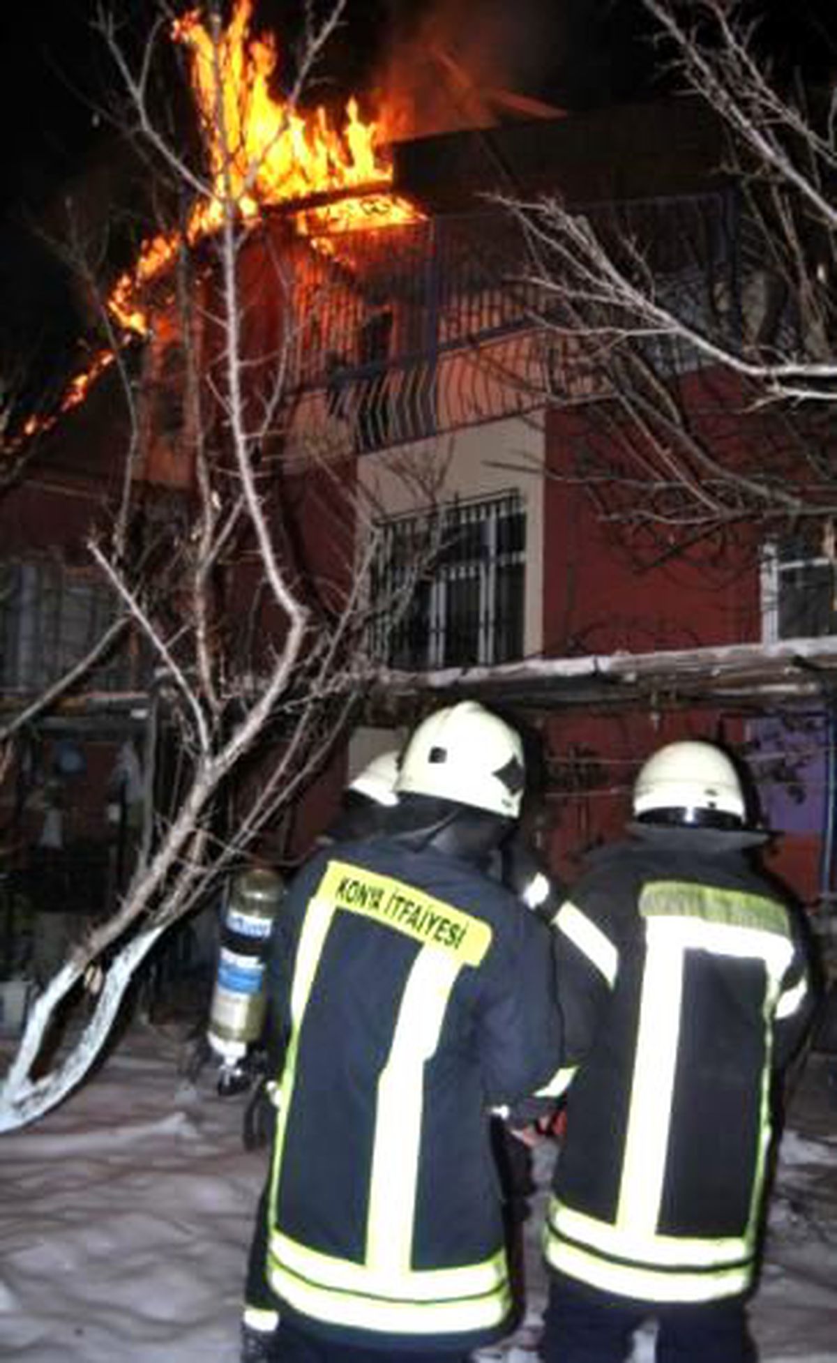 Bacadan Çıkan Yangın Yaşlı Çifte Zor Anlar Yaşattı