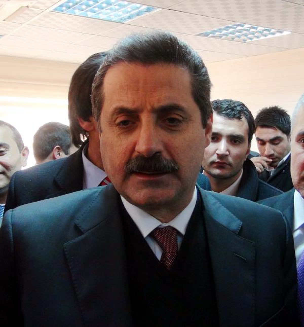 Bakan Çelik, Şanlıurfa\'da Karne Dağıttı (2)