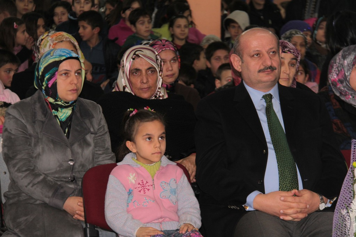 Bakırcı\'dan Facebook Arkadaşına Karne