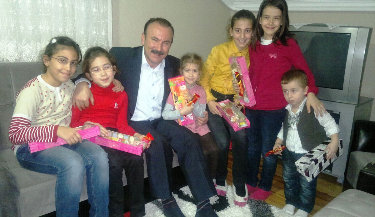 Başkan Doğan Aile İçi Ziyaretlere Başladı