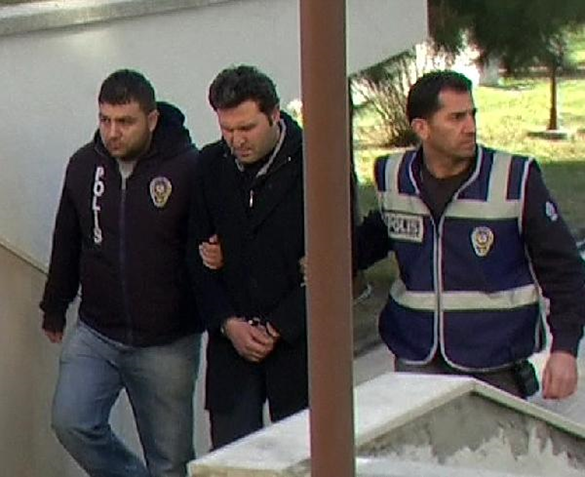 BDP\'deki Kasa Soygununda Partinin Çaycısına Gözaltı