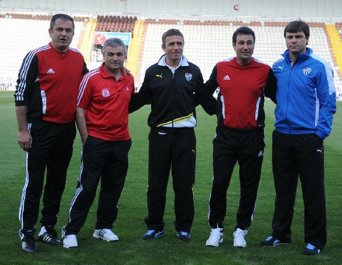 Bursaspor Sivasspor'u Ağırlıyor