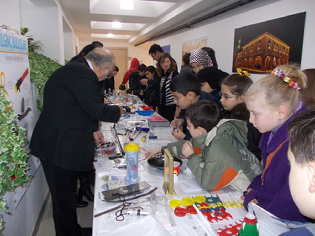Çocukların Öğretmenlerine Patent Eğitimi