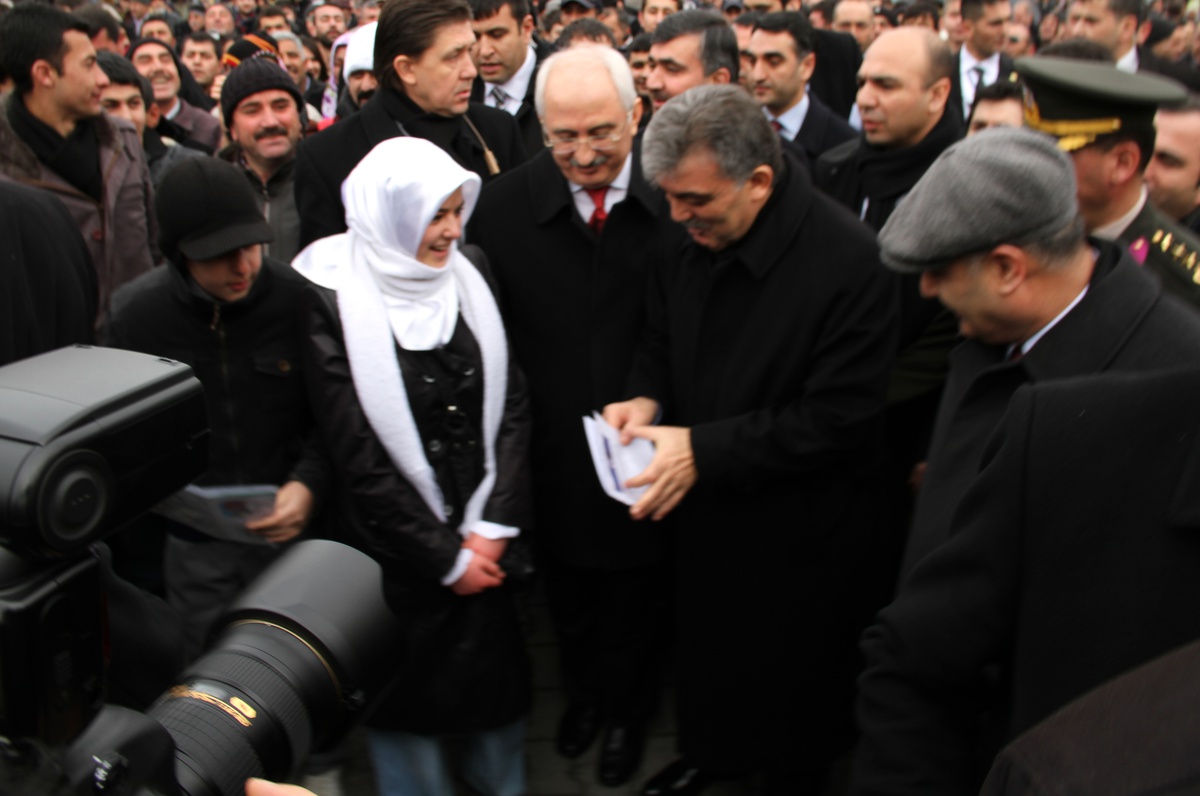 Cumhurbaşkanına Karnesini Gösteremeyince Ağladı