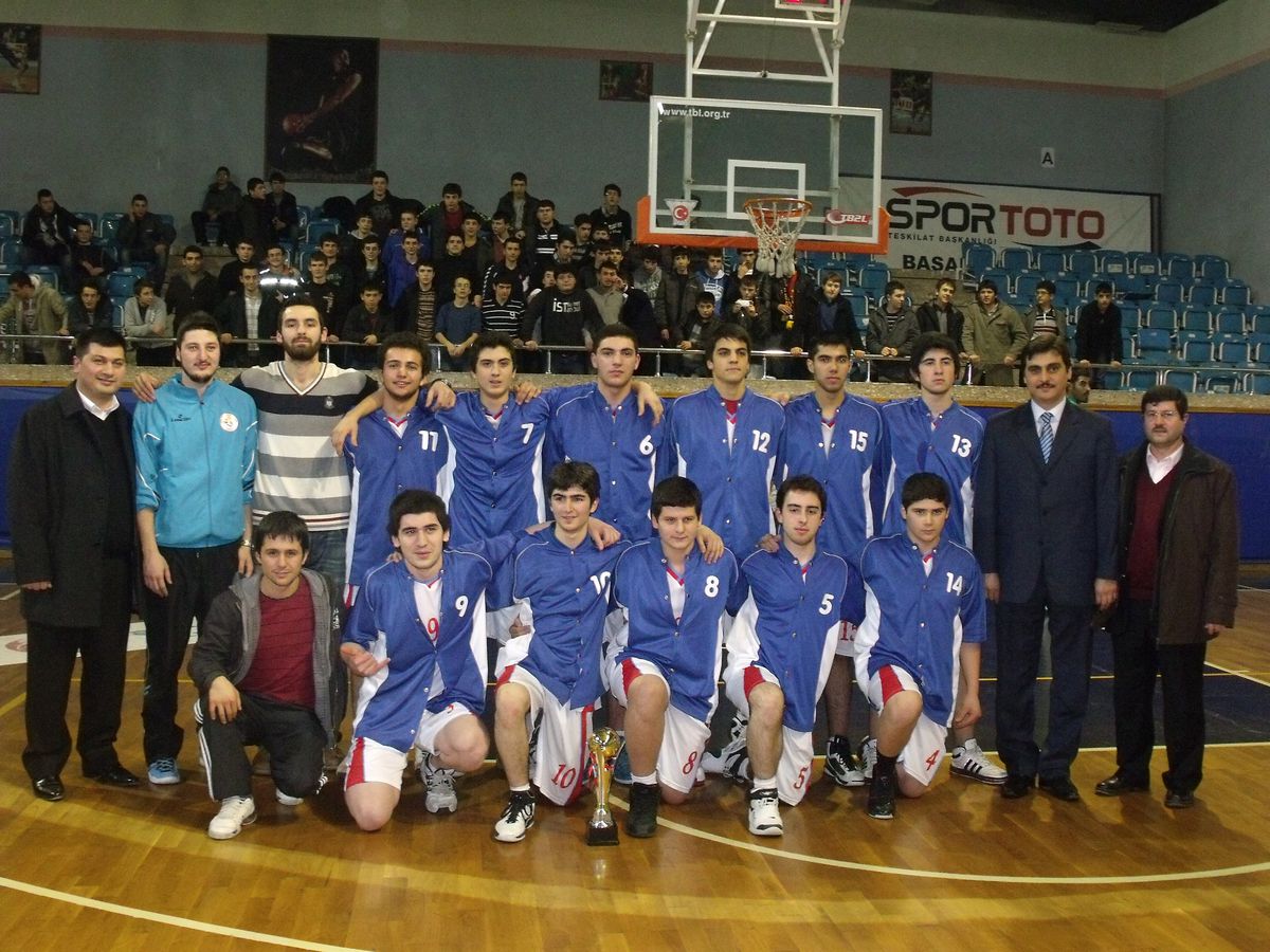 Düzce Yunus Güner Lisesi Basketbolda Birinci Oldu
