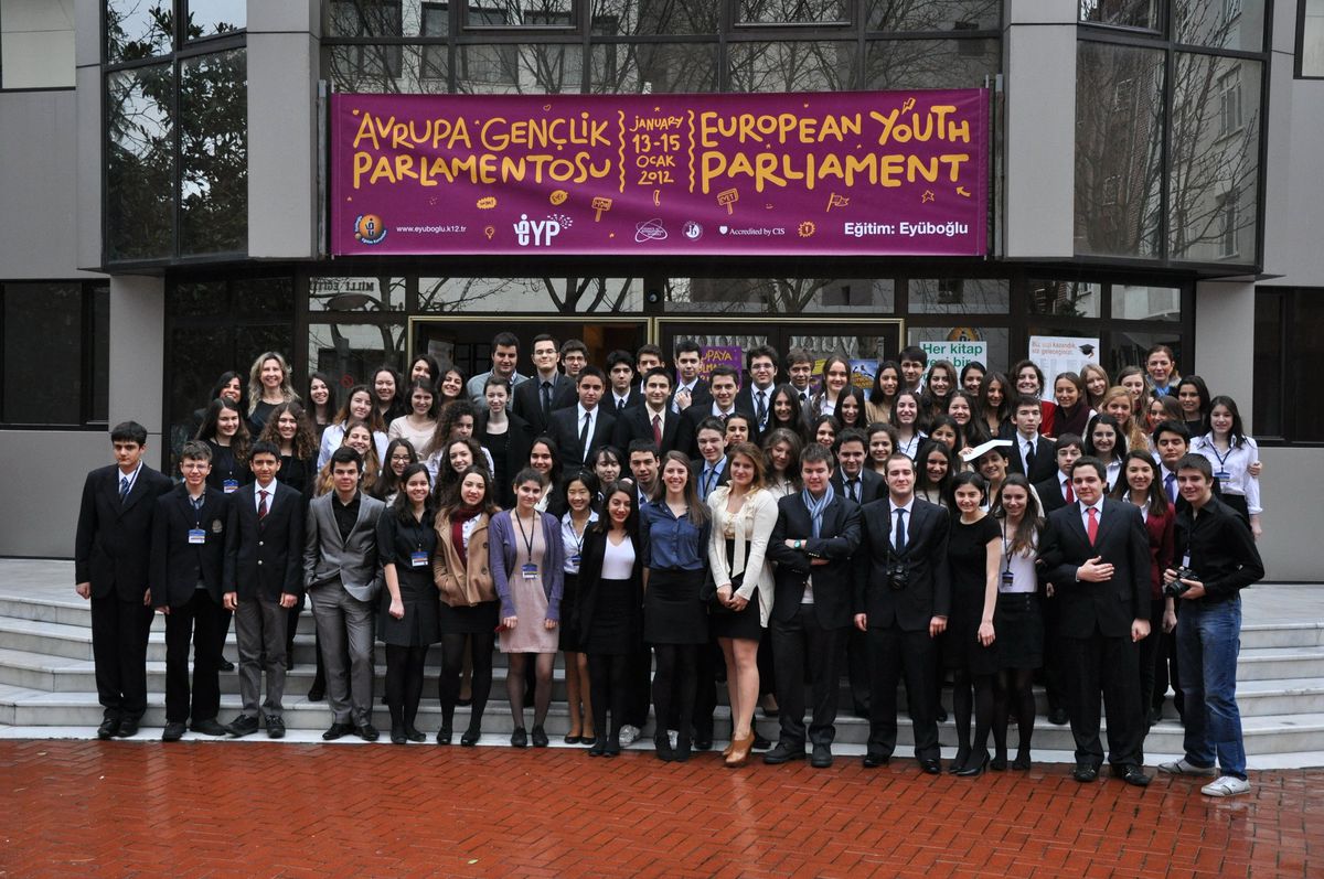 Eyüboğlu Gençlik Parlamentosugüncel Konuları Tartıştı!