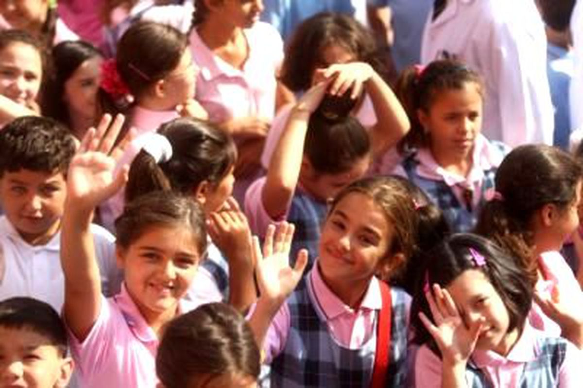 İstanbul\'da 2,5 Milyon Öğrenci Karnelerini Aldı