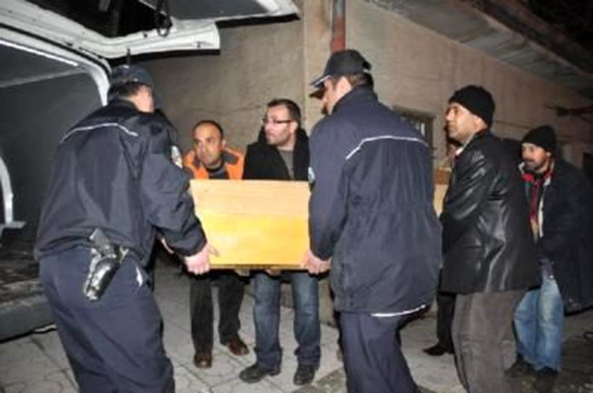 Nikahsız Eşini Köy Yolunda Öldürmüş