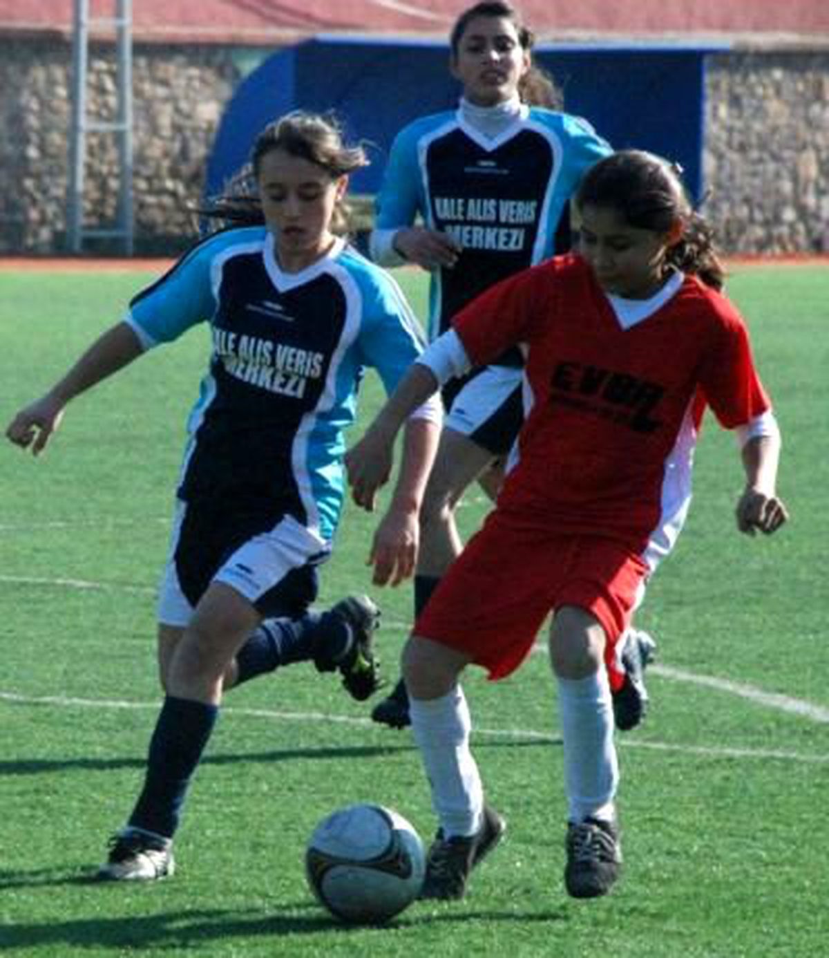 Osman Çaneri\'nin Kızları Futbolda İl Birincisi Oldu