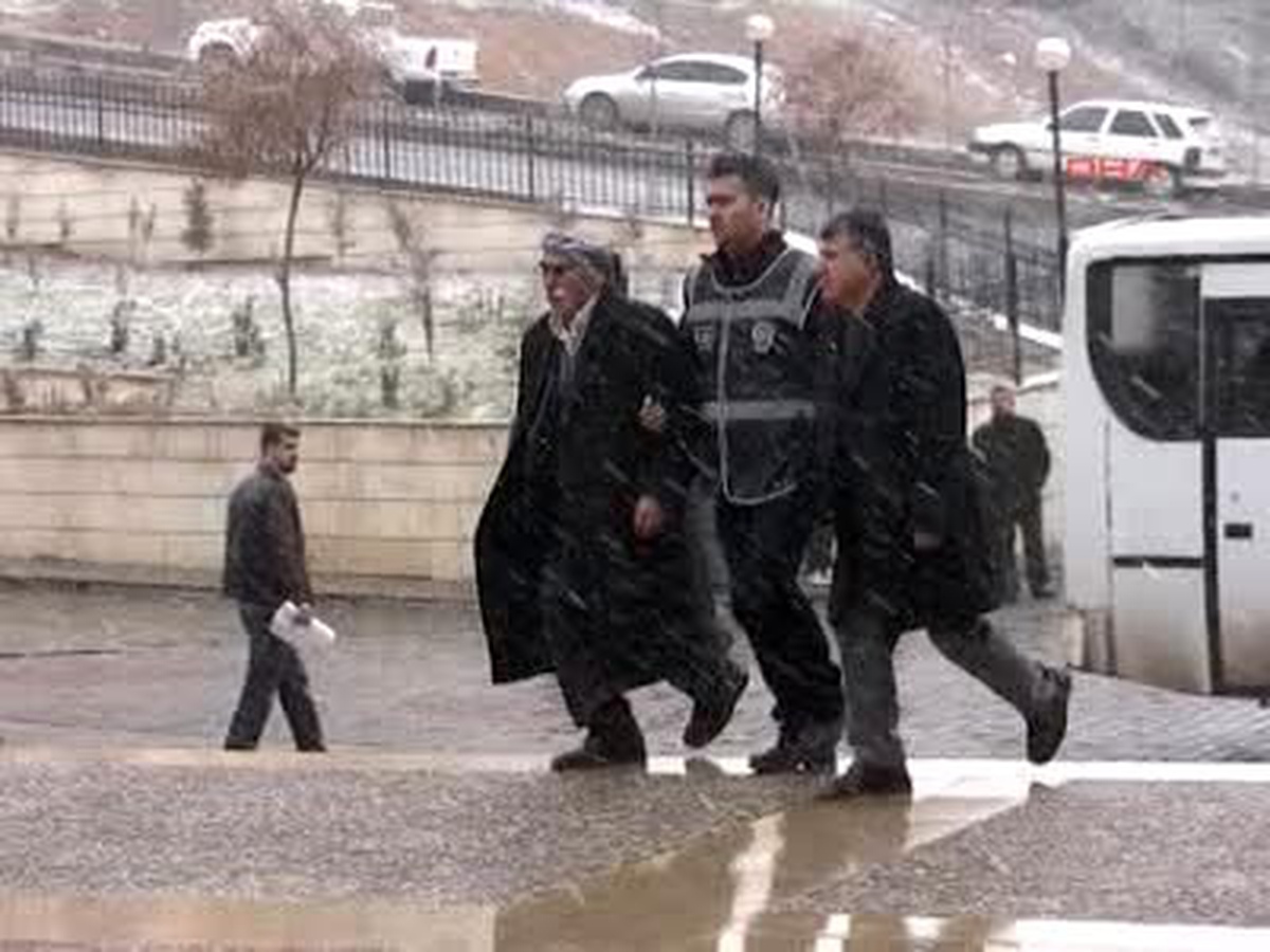 Siirt\'te Yolsuzluk Operasyonunda 9 Kişi Serbest Bırakıldı