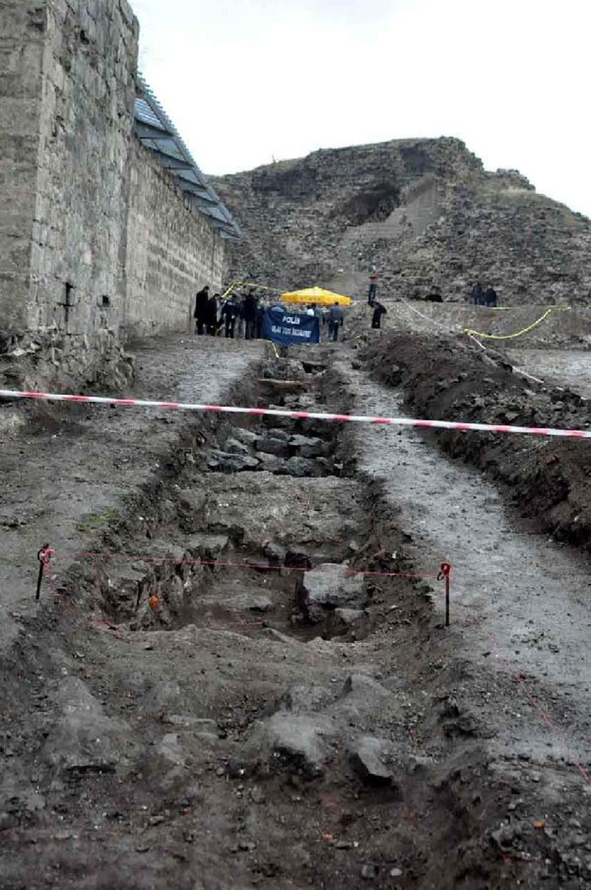 Sit Alanında İş Makineli Faili Meçhul Kazısı Talebine Ret