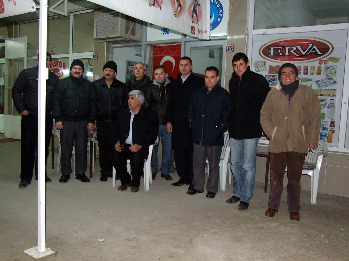 Türk Eğitim-Sen Çan Temsilciliği\'nden Üyelerine Pilav