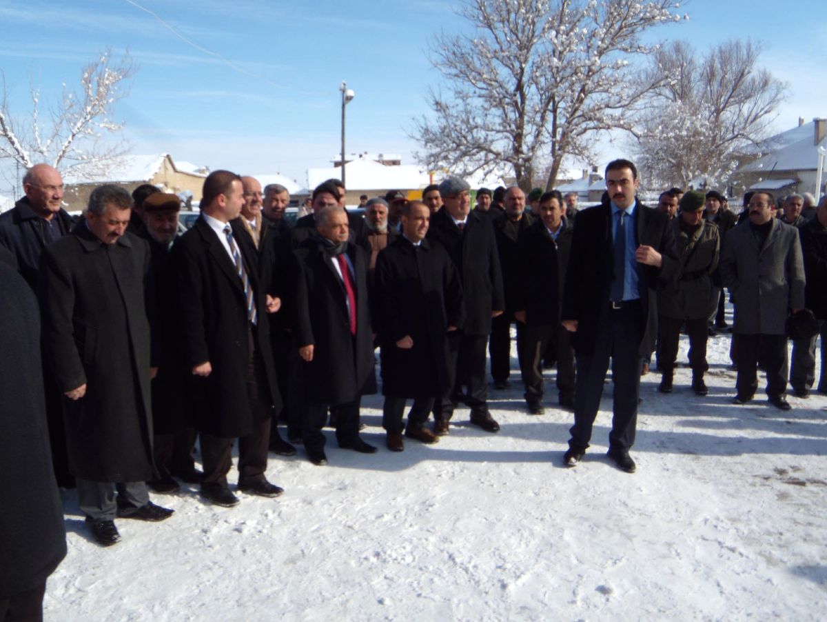 Yozgat Valisi Necati Şentürk Boğazlıyan İlçesi Yogunhisar Köyünü Ziyaret Etti