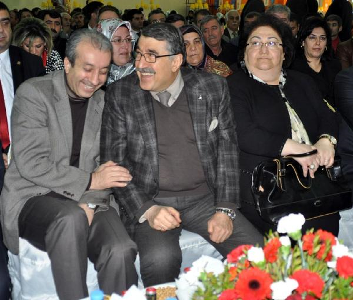 Bakan Eker: Birileri Bölgede İşsizliğin Artması İçin Gayret Gösteriyor