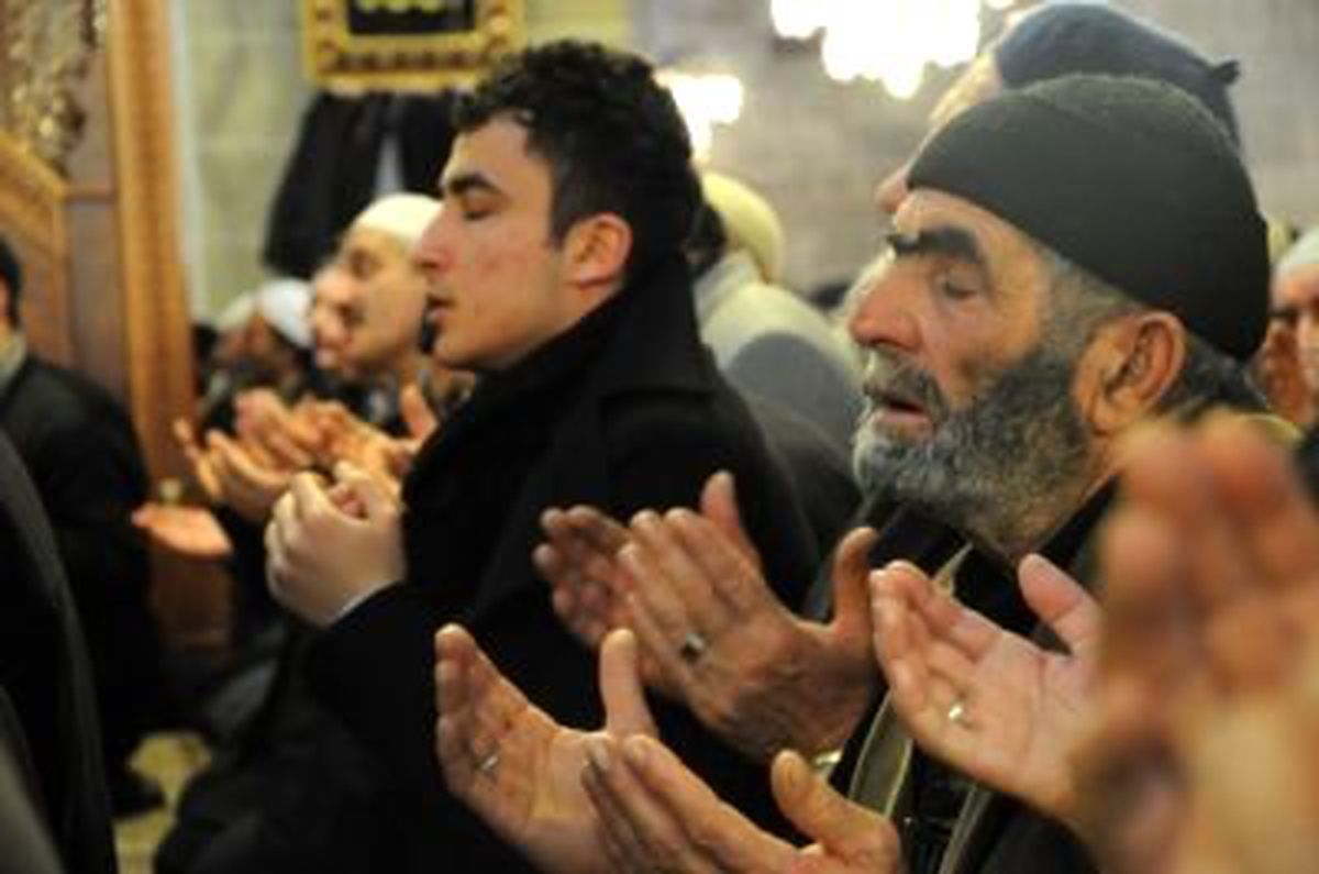 Binbir Hatim Duasında İzdiham