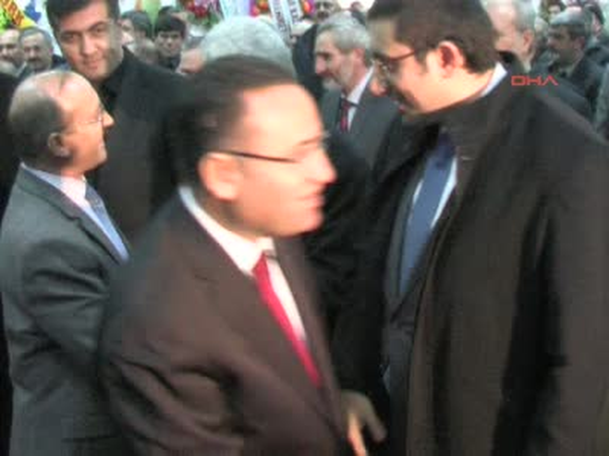 Bozdağ : AK Parti Üzerinde Oyunlar Oynandı