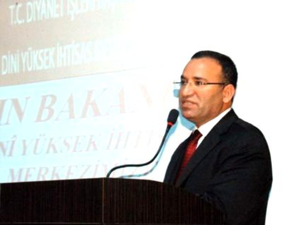 Bozdağ: CHP\'nin Derdi, İhl\'den Mezun Olan Yavrularımız (3)