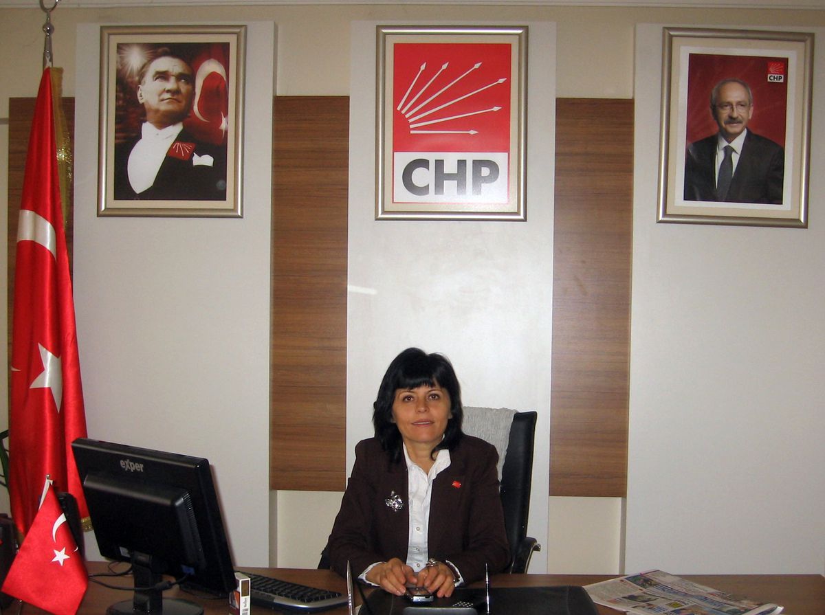 CHP\'de Köstebek İstifası