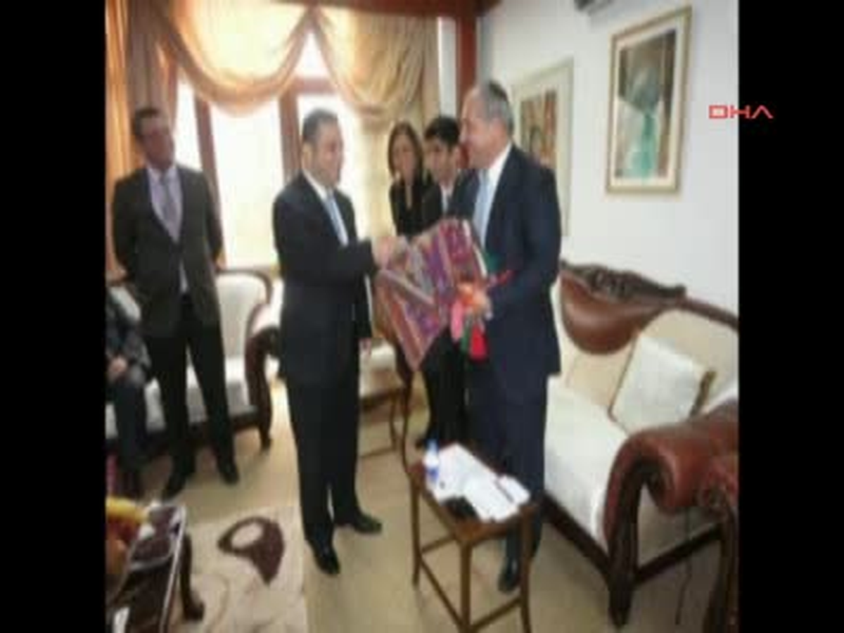 Hakkarifoto Barzani'den Hakkari Valisi'ne; 'İki Sınır Kapısının Yanısıra Avrupa'ya Kadar Demiryolu...